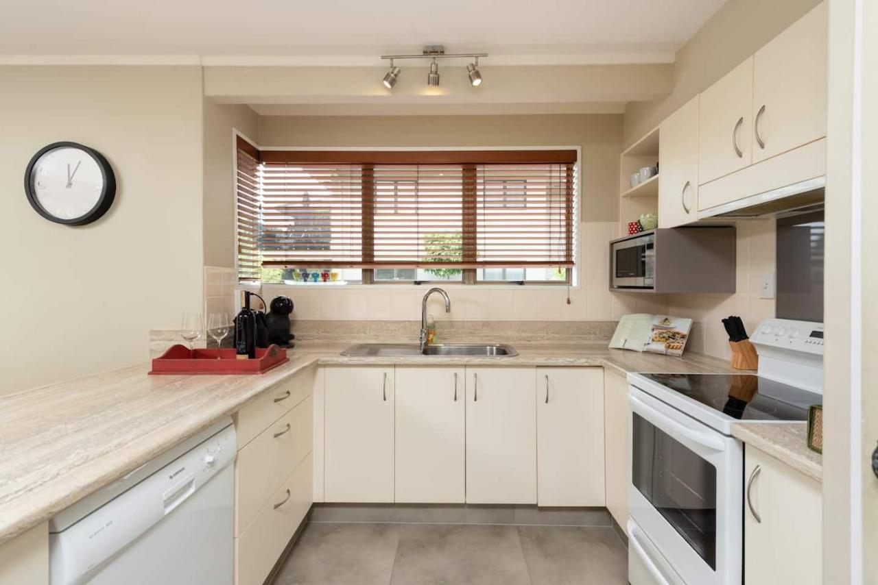 Golfers Delight In Quiet Cul De Sac Villa Mount Maunganui Exterior foto