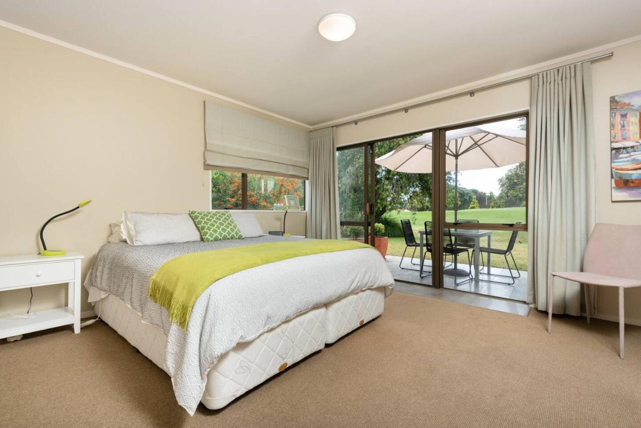 Golfers Delight In Quiet Cul De Sac Villa Mount Maunganui Exterior foto